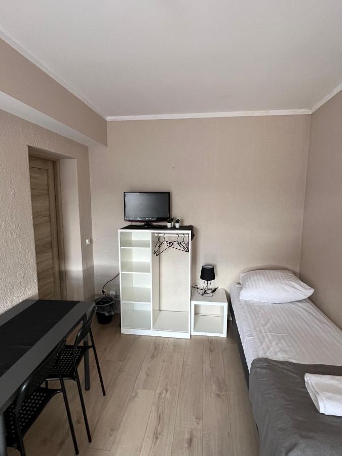 Kwatery Prywatne Jasmin Gniezno Exterior foto